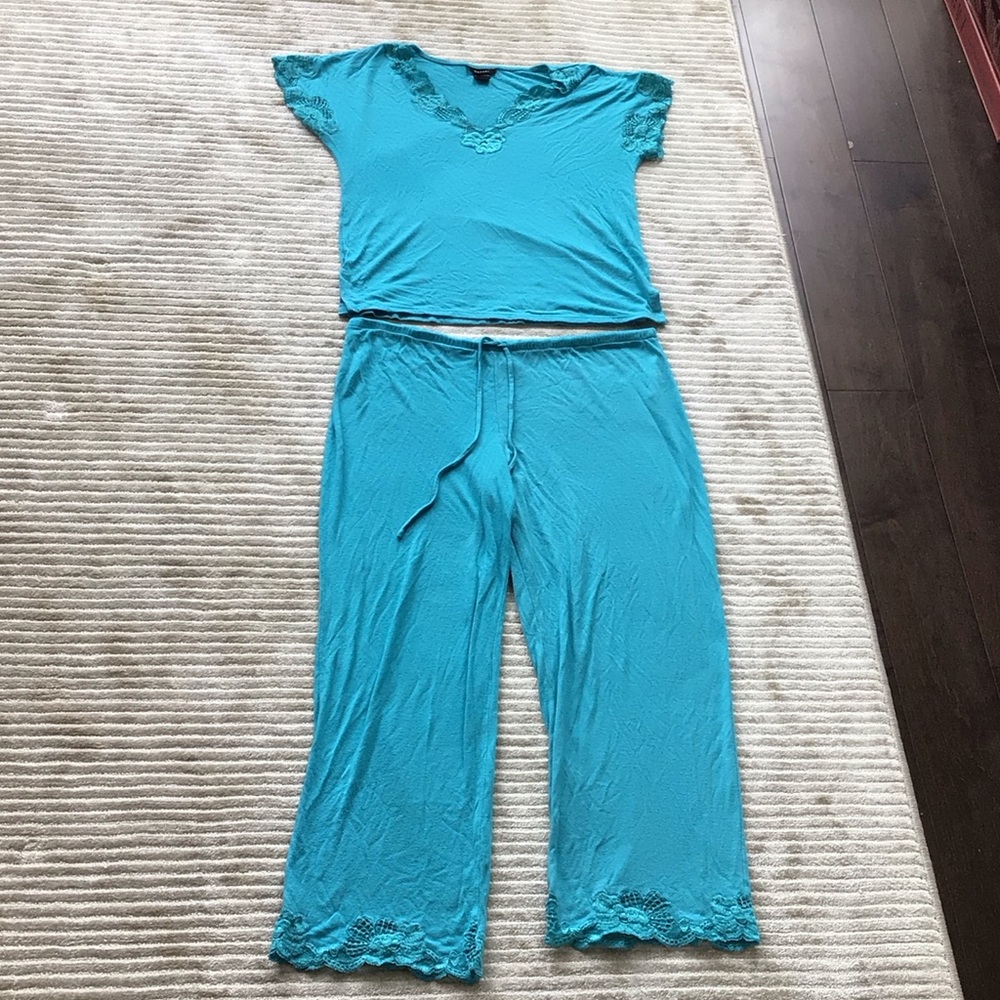Natori Women's Blue Lace Trim Sleepwear Set